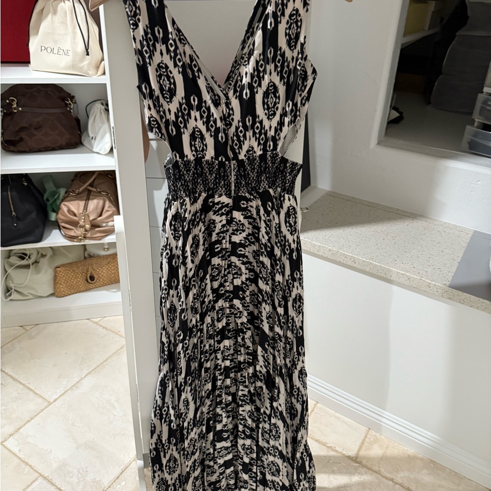 Va Va Voom Black and White Maxi Dress